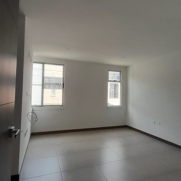 WhatsApp Image 2025-10-28 at 10.23.02 AM (2)