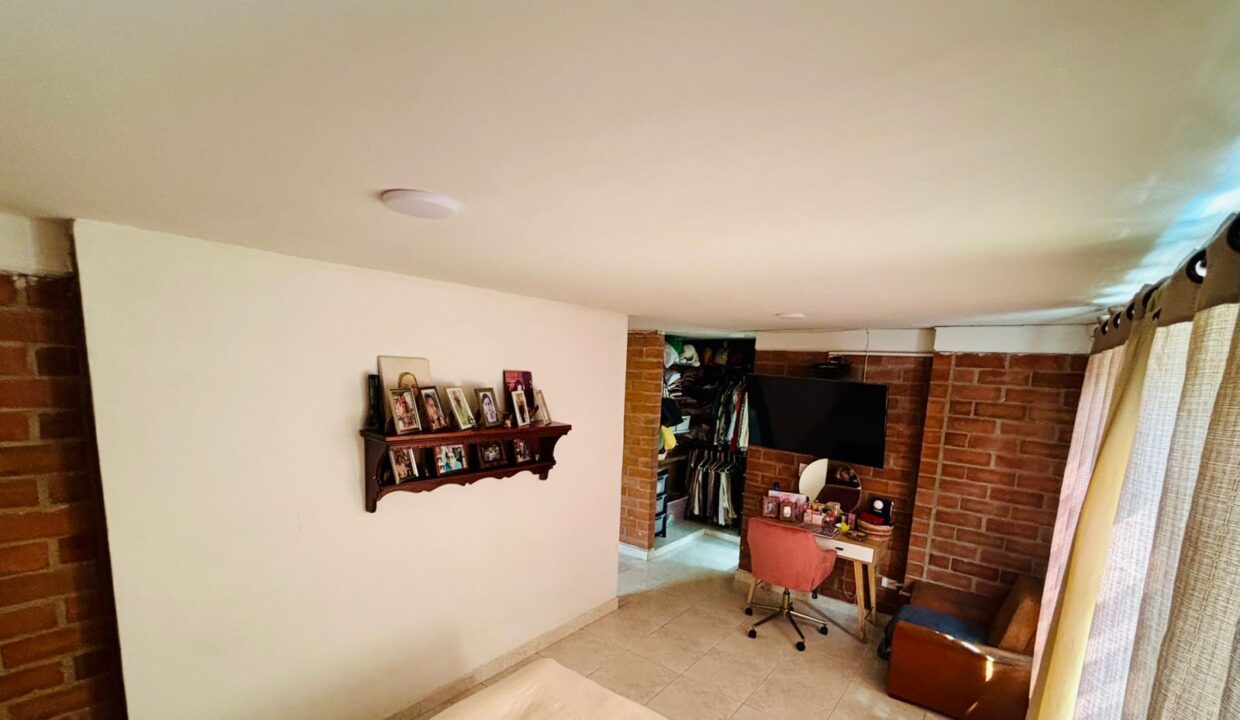 WhatsApp Image 2025-12-15 at 10.59.58 AM (5)