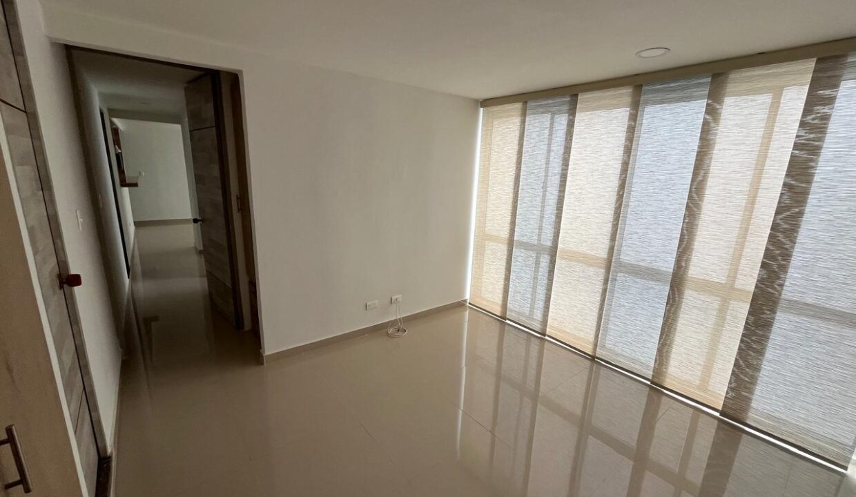 WhatsApp Image 2025-12-15 at 11.01.57 AM (1)